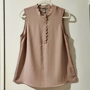 H&M Dusty Rose Scallop Neckline Sleeveless Blouse | Size 10